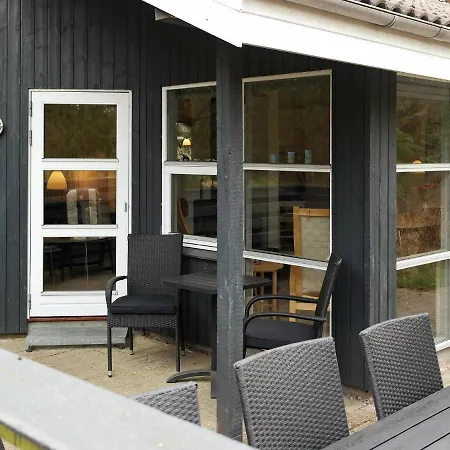 6 Person Holiday In Fjerritslev